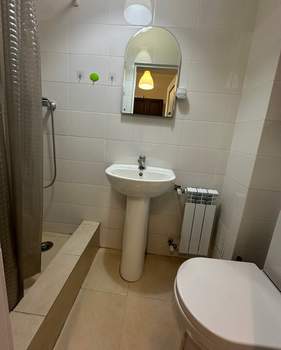 5-к квартира, на длительный срок, 60м2, 1/4 этаж