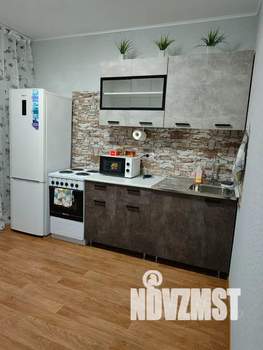 1-к квартира, посуточно, 35м2, 9/16 этаж