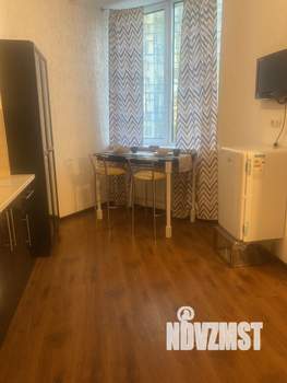 Студия квартира, на длительный срок, 65м2, 7/25 этаж