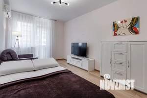 1-к квартира, посуточно, 40м2, 15/25 этаж