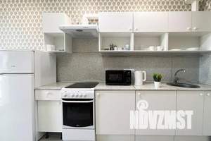 1-к квартира, посуточно, 40м2, 17/25 этаж