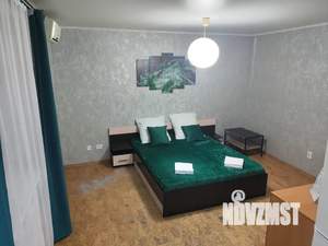Студия квартира, посуточно, 30м2, 8/10 этаж