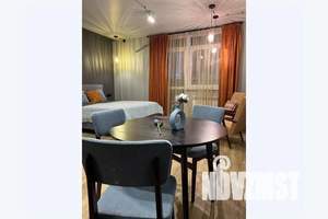 1-к квартира, посуточно, 39м2, 8/18 этаж