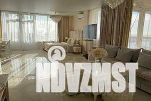 1-к квартира, посуточно, 60м2, 16/16 этаж