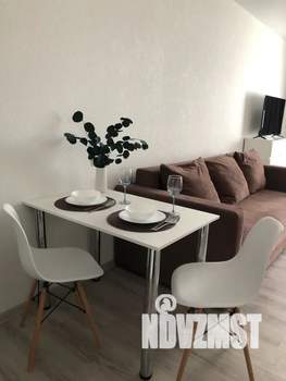 Студия квартира, посуточно, 33м2, 18/25 этаж