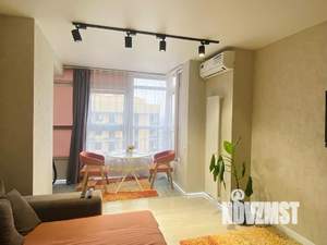 Студия квартира, посуточно, 35м2, 24/24 этаж