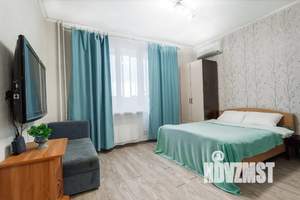 Студия квартира, посуточно, 27м2, 10/18 этаж