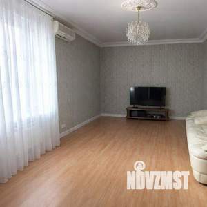 5-к квартира, на длительный срок, 123м2, 2/3 этаж