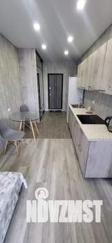 Студия квартира, посуточно, 32м2, 14/25 этаж