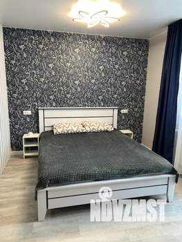 Студия квартира, посуточно, 35м2, 17/17 этаж