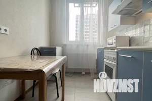 1-к квартира, посуточно, 33м2, 14/25 этаж