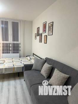 Студия квартира, посуточно, 35м2, 2/16 этаж