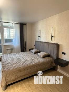 Студия квартира, посуточно, 38м2, 8/19 этаж