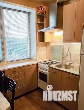 1-к квартира, посуточно, 38м2, 4/6 этаж