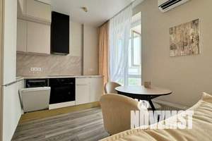 1-к квартира, посуточно, 40м2, 24/24 этаж