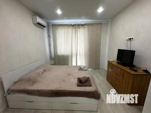 Студия квартира, посуточно, 30м2, 7/24 этаж