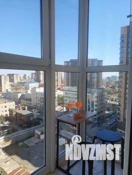 Студия квартира, посуточно, 32м2, 13/25 этаж