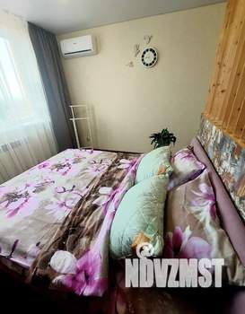 1-к квартира, посуточно, 42м2, 11/19 этаж