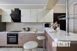 1-к квартира, посуточно, 65м2, 1/1 этаж