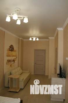 1-к квартира, посуточно, 37м2, 8/16 этаж