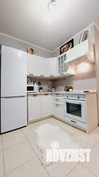 1-к квартира, посуточно, 40м2, 10/18 этаж