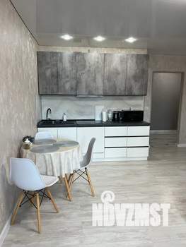 Студия квартира, посуточно, 40м2, 17/19 этаж