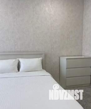 Студия квартира, посуточно, 39м2, 10/25 этаж