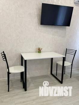 Студия квартира, посуточно, 39м2, 10/25 этаж