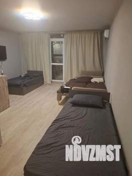 Студия квартира, посуточно, 36м2, 2/18 этаж