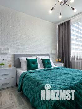 1-к квартира, посуточно, 50м2, 13/32 этаж