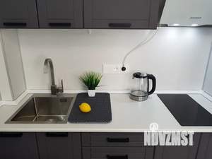 Студия квартира, посуточно, 30м2, 5/25 этаж