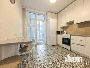 1-к квартира, посуточно, 42м2, 11/25 этаж
