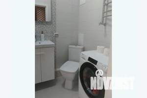 1-к квартира, посуточно, 40м2, 23/25 этаж