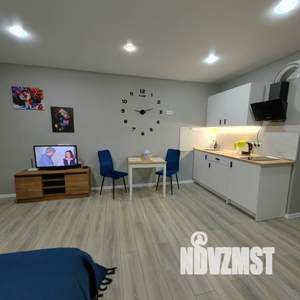 Студия квартира, посуточно, 38м2, 12/20 этаж