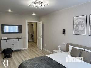 Студия квартира, посуточно, 28м2, 25/25 этаж