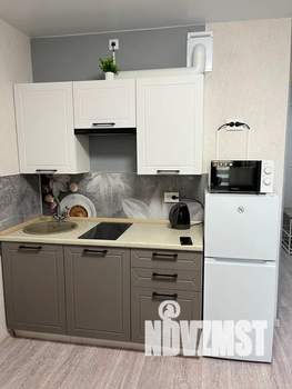 Студия квартира, посуточно, 30м2, 8/18 этаж