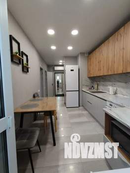 1-к квартира, посуточно, 35м2, 4/25 этаж