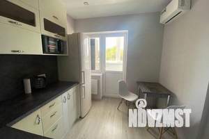 1-к квартира, посуточно, 35м2, 3/18 этаж