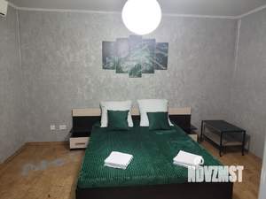 Студия квартира, посуточно, 30м2, 8/10 этаж