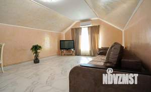 1-к квартира, посуточно, 60м2, 1/1 этаж