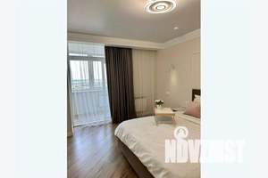 2-к квартира, посуточно, 75м2, 18/33 этаж