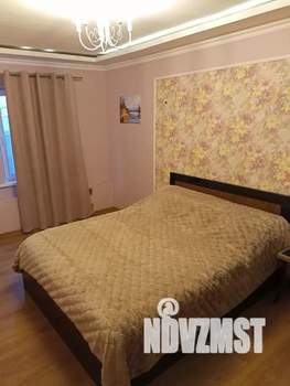 2-к квартира, посуточно, 55м2, 1/1 этаж