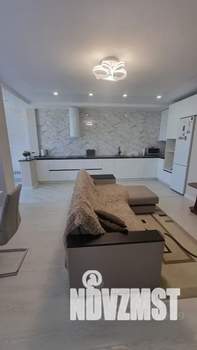 2-к квартира, посуточно, 83м2, 13/25 этаж