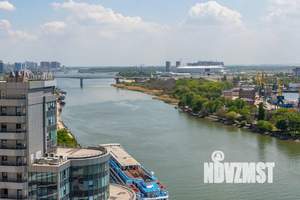 1-к квартира, посуточно, 40м2, 19/32 этаж