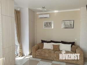 Студия квартира, на длительный срок, 30м2, 2/22 этаж