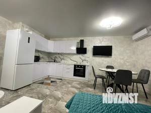 1-к квартира, посуточно, 38м2, 7/18 этаж