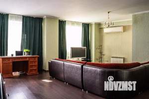 1-к квартира, посуточно, 69м2, 1/1 этаж