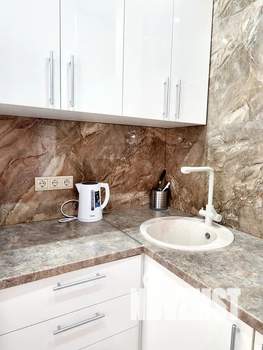 1-к квартира, посуточно, 32м2, 4/25 этаж