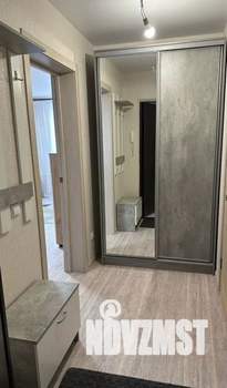 Студия квартира, посуточно, 25м2, 12/18 этаж