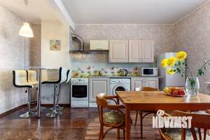 3-к квартира, посуточно, 55м2, 1/1 этаж